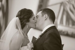 Brides against breast cancer - sustainable wedding dress