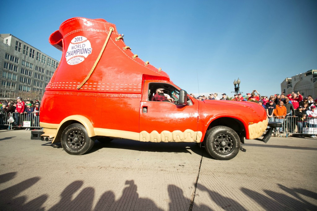 Villanova Students Get Ready for the L.L.Bean Bootmobile on 11/8!